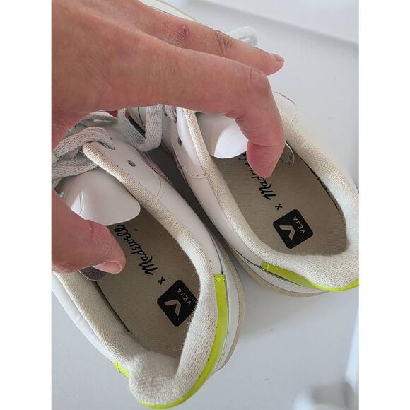 Madewell x VejaTM Vegan Leather V-10 Sneakers in Pastel Neon Colorblock US 5 - Picture 3 of 11